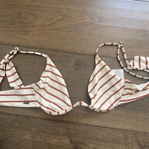O’Neil underwire bikini top size XS
